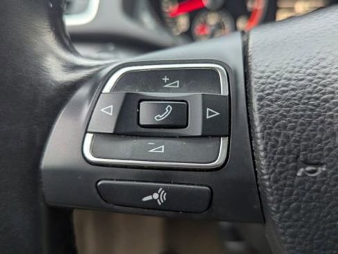 Used 2015 Volkswagen Passat 1.8T SE image 25