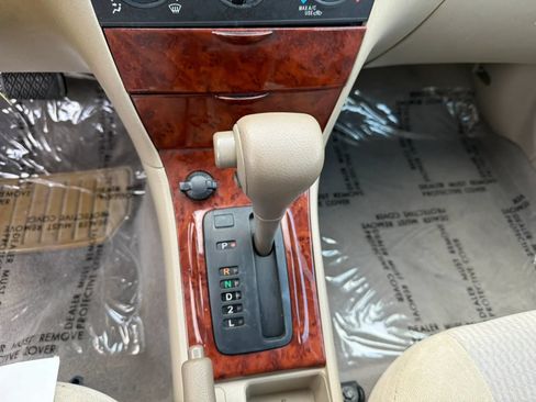 Used 2006 Toyota Corolla LE FWD image 28