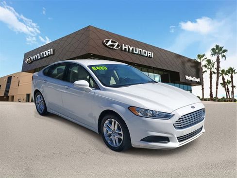 Used 2013 Ford Fusion SE image 4
