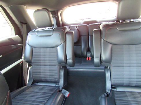 Used 2025 Ford Explorer ST-Line AWD/4WD image 7
