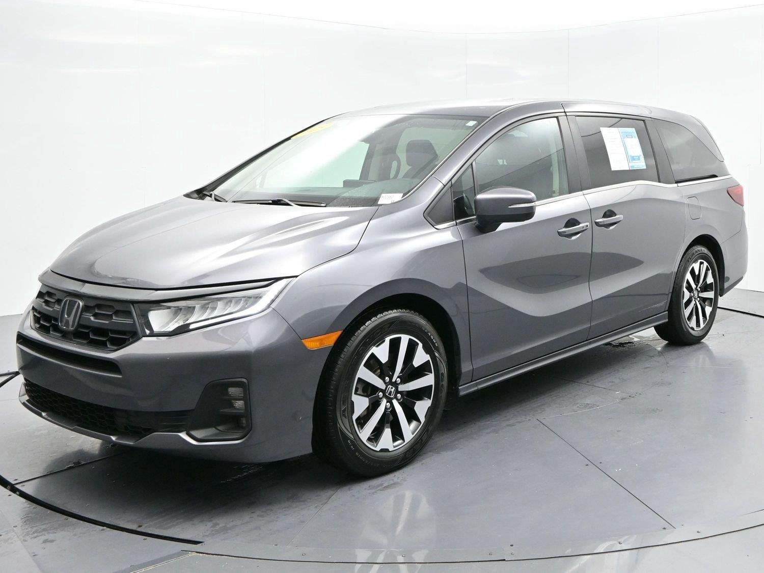 Used 2025 Honda Odyssey EX-L image 3