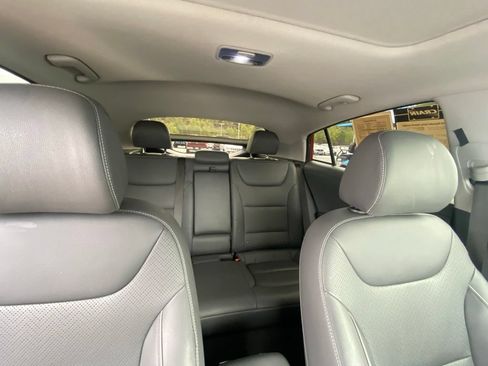 Used 2019 Hyundai Ioniq Limited w/ Ultimate Package 02 FWD image 30