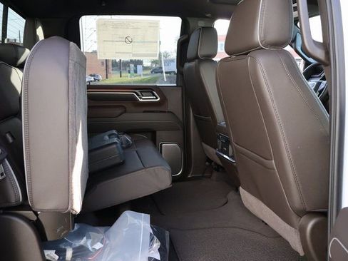 New 2026 GMC Sierra 3500 Denali w/ Denali Reserve Package image 11