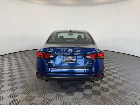 Used 2021 Nissan Altima 2.5 SR image 9