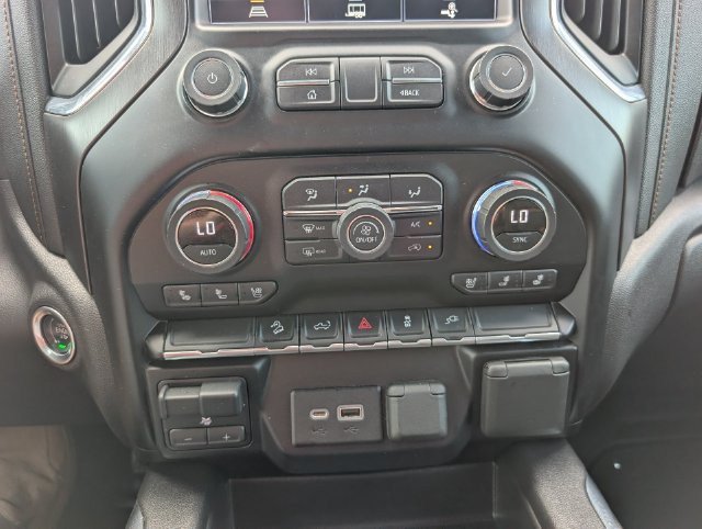 Used 2021 GMC Sierra 1500 AT4 AWD/4WD image 17