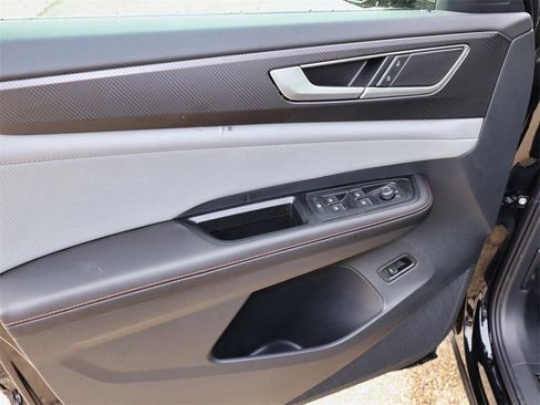 New 2026 Volkswagen Atlas Peak Edition AWD/4WD image 16