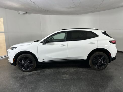 Used 2025 Buick Envision Sport Touring image 8