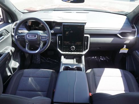 New 2025 GMC Acadia Elevation image 11