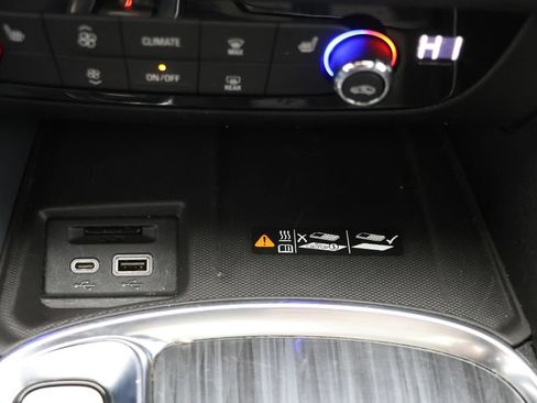 Used 2022 Buick Enclave Essence w/ Experience Buick Package AWD/4WD image 26
