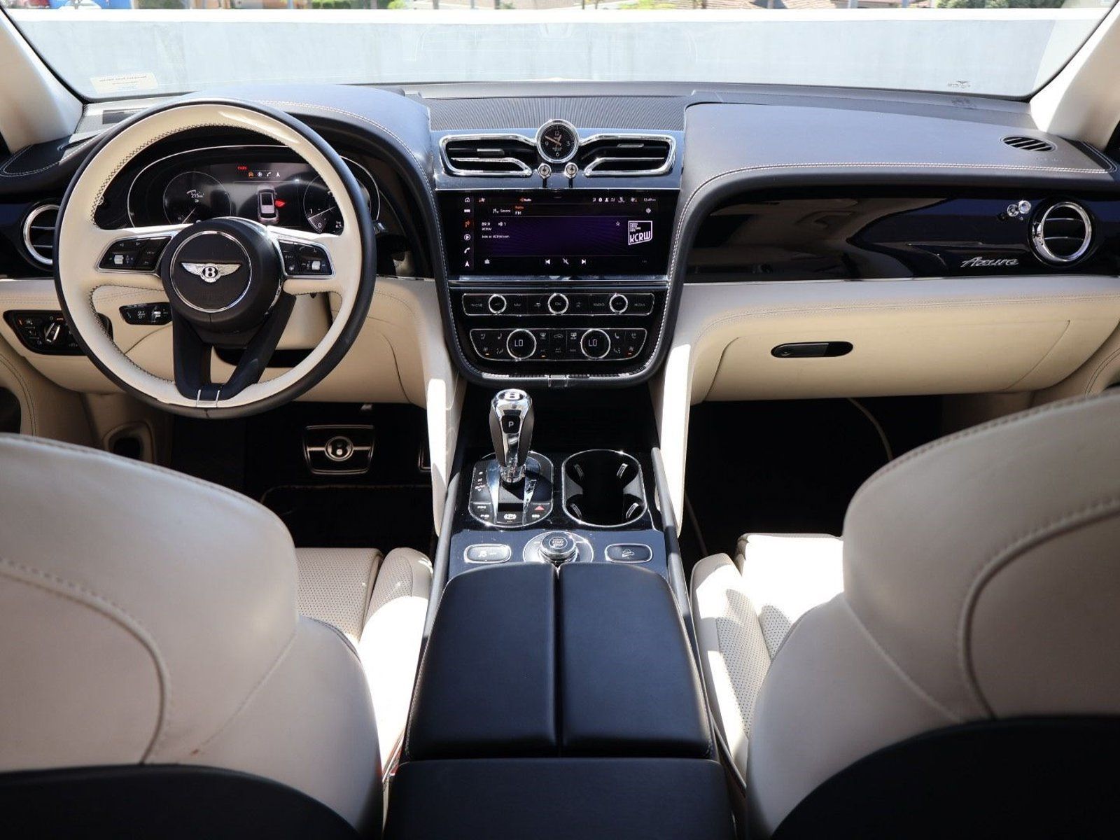 Certified 2023 Bentley Bentayga AWD/4WD image 5