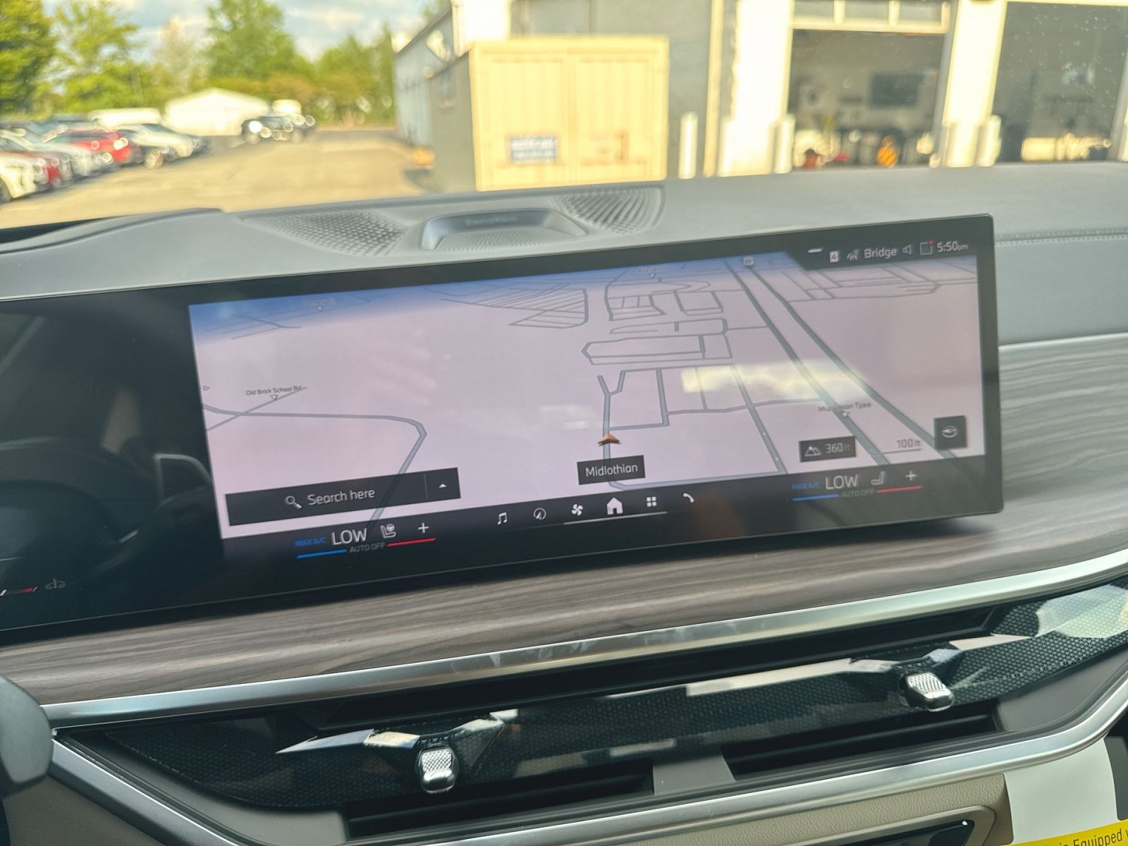 New 2027 BMW X7 xDrive40i w/ Executive Package AWD/4WD image 13