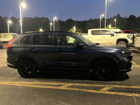 Used 2024 Honda CR-V Sport Touring image 6