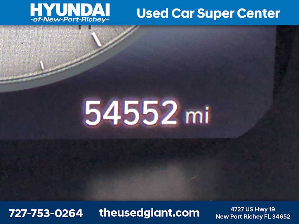 Used 2022 Hyundai Santa Fe SEL w/ Convenience + Premium Package AWD/4WD image 32