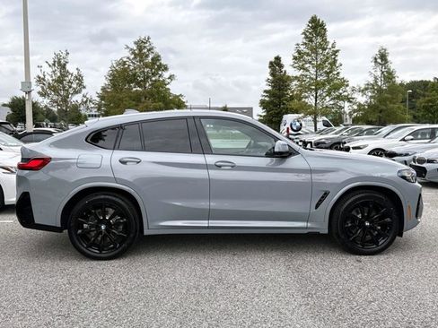 Used 2025 BMW X4 xDrive30i w/ Premium Package AWD/4WD image 2