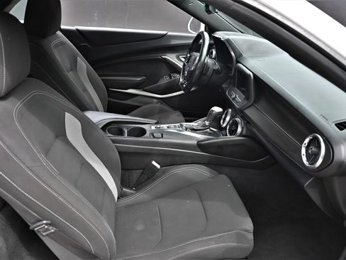Used 2020 Chevrolet Camaro LT RWD image 14