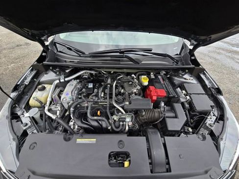 Used 2025 Nissan Sentra SV image 31