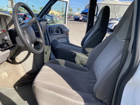 Used 2005 Chevrolet Astro Passenger w/ LS Preferred Equipment Group RWD image 15