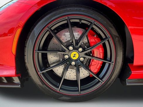 Used 2022 Ferrari 812 Competizione RWD image 28