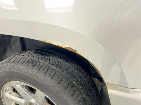 Used 2013 GMC Yukon XL Denali image 40