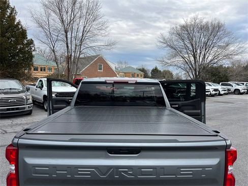 Used 2022 Chevrolet Silverado 1500 Custom w/ Safety Confidence Package image 29