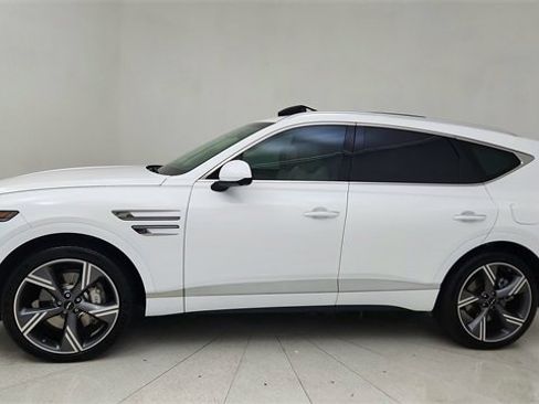 Used 2025 Genesis GV80 3.5T Prestige image 3