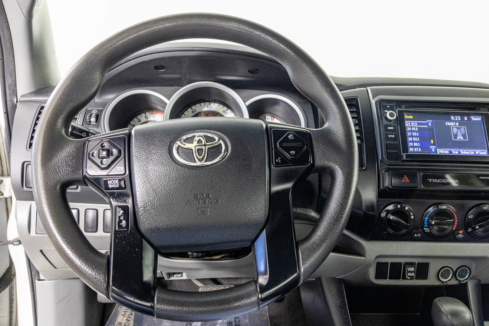 Used 2015 Toyota Tacoma 2WD Access Cab image 22