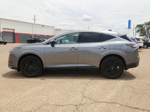 Used 2025 Nissan Murano SV AWD/4WD image 2