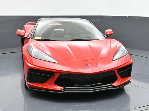 Used 2021 Chevrolet Corvette 2LT w/ Z51 Performance Package image 2