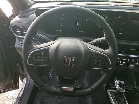 Used 2024 Buick Envista Avenir image 16