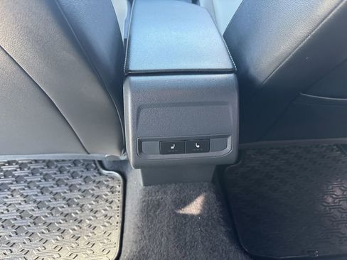 Used 2020 Volkswagen Jetta R-Line w/ R-Line Cold Weather Package image 21