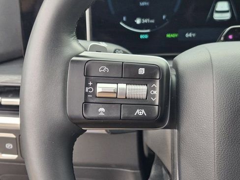 Used 2025 Hyundai Santa Fe Limited image 29