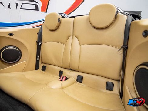 Used 2009 MINI Cooper Convertible image 17