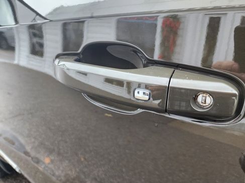 Used 2023 GMC Sierra 1500 Elevation image 16