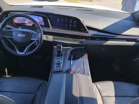 Used 2022 Cadillac Escalade ESV Sport w/ Touring Package image 19