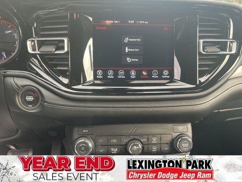 Used 2022 Dodge Durango SXT w/ Blacktop Package image 16