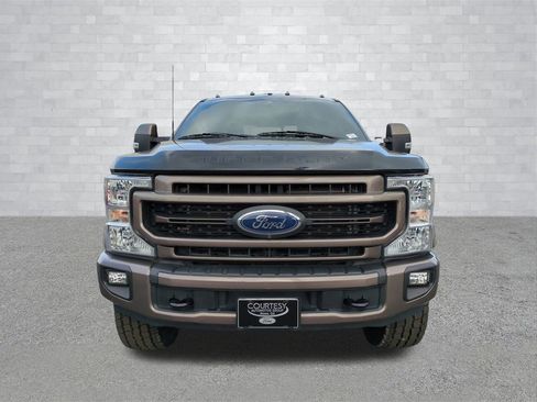 Certified 2022 Ford F250 Lariat w/ Tremor Off-Road Package image 9