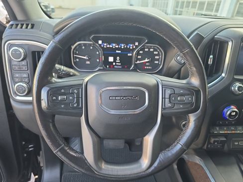 Used 2023 GMC Sierra 2500 Denali w/ Denali Ultimate Package image 17