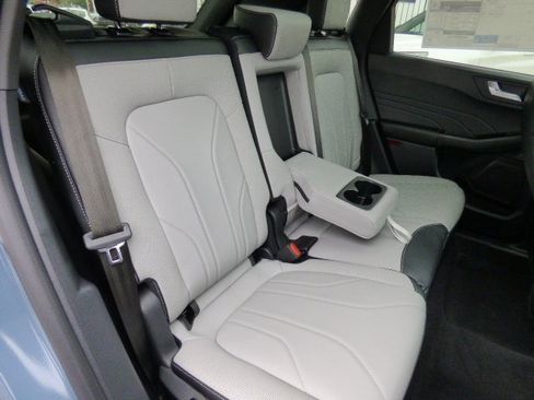 New 2025 Ford Escape SE w/ PHEV Premium Package image 6