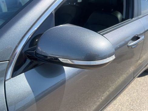 Used 2018 Kia Niro EX w/ EX Premium Package image 31