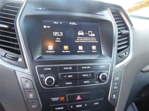 Used 2018 Hyundai Santa Fe SE w/ SE Premium Package 02 image 10