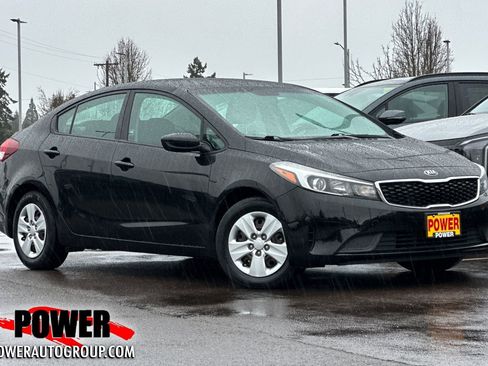 Used 2017 Kia Forte LX image 1