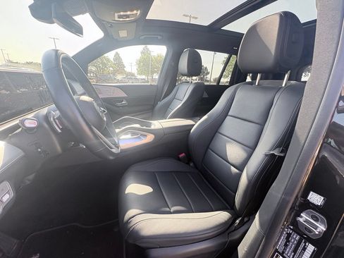 Used 2025 Mercedes-Benz GLS 450 4MATIC image 6