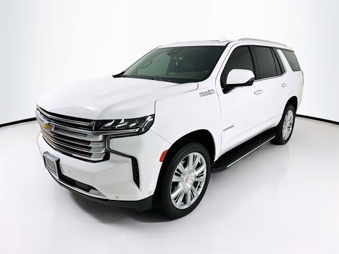 Used 2024 Chevrolet Tahoe High Country w/ Advanced Technology Package image 3