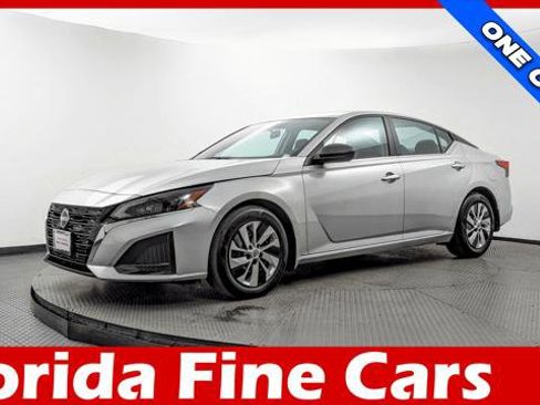 Used 2024 Nissan Altima 2.5 S image 1