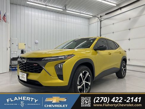 Used 2024 Chevrolet Trax RS image 6