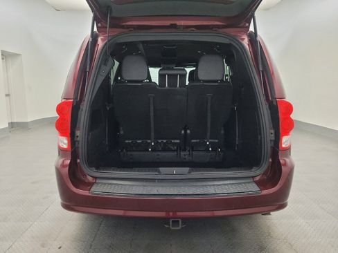 Used 2019 Dodge Grand Caravan SXT w/ Blacktop Package FWD image 29