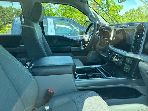 Used 2024 Ford F250 XLT w/ XLT Premium Package AWD/4WD image 6
