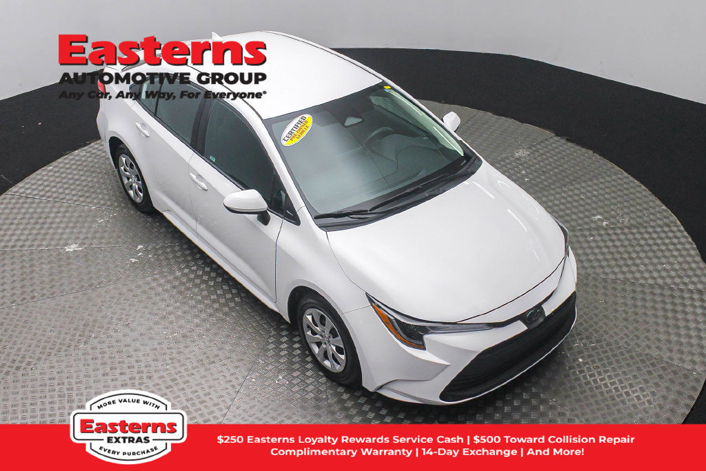 Used 2026 Toyota Corolla LE FWD image 4