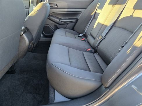 Used 2025 Nissan Altima 2.5 S image 10