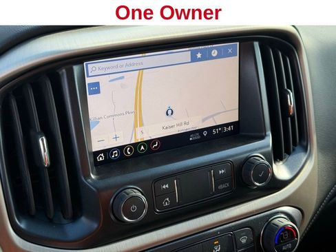 Used 2022 GMC Canyon Denali image 7